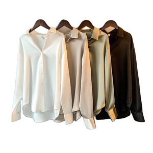 Camicia <span class=keywords><strong>Bianca</strong></span> in <span class=keywords><strong>Raso</strong></span> con Bottoni per Donna, Alta Qualità, Manica Lunga, Scollo a V, Stile Vintage con Colletto Rovesciato - Product Image 1