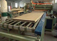 Meilleur prix WPC ligne de Machine de production de portes creuses avec des composants de base vis moteur boîte de vitesses