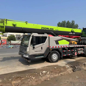 Grue sur camion Zoomlion ZTC250A5-3 25T d'occasion de qualité supérieure, structure durable, levage haute efficacité pour divers projets - Product Image 1