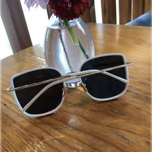 Fashion Retro White Metal <b>Large</b> <b>Frame</b> UV400 Protection Outdoor Luxury Unisex Sunglasses - Product Image 5