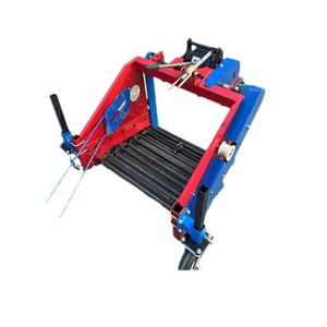 Récolteuse d'arachides manuelle à transmission par engrenages, couleur rouge, facile à utiliser pour la récolte des arachides - Product Image 1