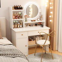 Table de maquillage avec miroir LED blanc au design moderne, chaise avec lumière, coiffeuse classique