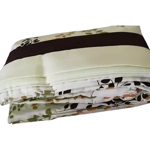 Set di Lenzuola King Size 4 Pezzi con Motivo Floreale, Stile Moderno, Piegato per Uso Domestico - Product Image 1