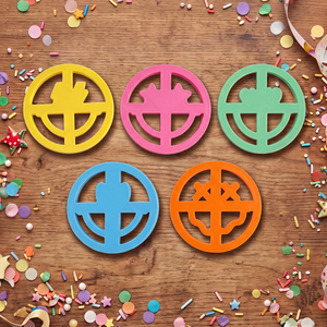 Cortadores de <span class=keywords><strong>Galletas</strong></span> de Plástico Moldeados por Inyección con Diseño de Sonrisa Feliz, Juego de 5 Moldes Personalizados para <span class=keywords><strong>Galletas</strong></span> de Dibujos Animados, Sello de Fondant para Repostería de Fiestas - Product Image 2
