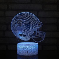 Lámpara nocturna acrílica con diseño de casco de equipo de baloncesto estilo cowboy