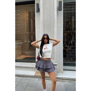 Minifalda Casual de Verano Riley, Estilo Urbano con Cintura Imperio, Pliegues Estampados, Tela Gris Humo - Product Image 4