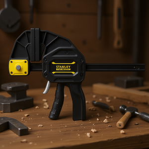 Abrazadera de barra Stanley Fatmax XL de 12 pulgadas, herramienta de sujeción de acero de alta resistencia para proyectos de carpintería y metalurgia - Product Image 3