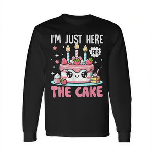 Camiseta de manga larga con diseño de postre y pastel, promocional, con la frase 'I'm Just Here for the Cake' - Product Image 2