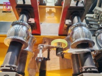 Ligne de production de lames de porte à enroulement en mousse de polyuréthane 55 77 100 Machine de fabrication de porte à enroulement en PU