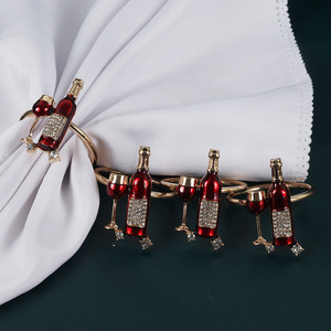 ที่ใส่กระดาษเช็ดปากทำจากโลหะอัลลอยพร้อมขวดไวน์ลายเกล็ดหิมะสีเขียวแหวนผ้าเช็ดปากรูปใบไม้ทรงสี่เหลี่ยมสำหรับงานแต่งงาน - Product Image 5