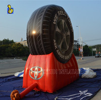 Ballon gonflable adapté aux besoins du client par PVC géant de pneu avec le LOGO pour la publicité