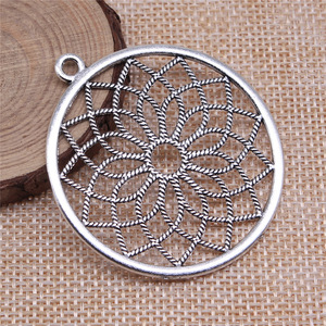 Colgante Redondo Mandala Calado 49x49mm de Aleación de Zinc Plateado Antiguo para <span class=keywords><strong>Atrapasueños</strong></span> de Pared - Product Image 2