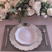 Vente en Gros Assiettes de Présentation Élégantes en Acrylique Or pour Mariage, Chargeurs Dorés Récif pour Dîner