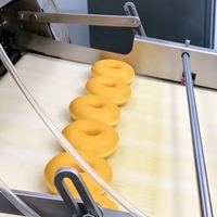Ligne de production de pâtisserie entièrement automatique industrielle, ligne de traitement des beignets, ligne de fabrication de beignets pour usine de fabrication de beignets