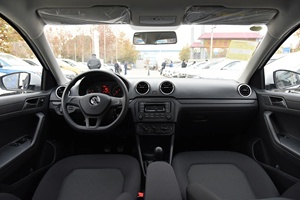 ไอคอนลดราคาพิเศษ สำหรับรถเจตต้า รุ่นปี 2015 เครื่องยนต์ 1.6 ลิตร เกียร์ธรรมดา รุ่น Trendline พวงมาลัยซ้าย เบาะสีเข้ม สภาพดี ใช้แก๊ส ล้อแม็ก R15 รถซีดาน - Product Image 5