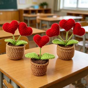 Planta en Maceta Tejida a Mano con Forma de Corazón, Decoración de Ganchillo que No se Desvanece, para Cualquier Ocasión - Product Image 5