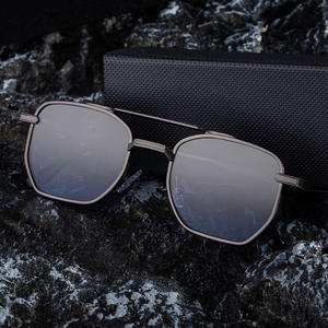 Lunettes de soleil carrées pour hommes KSL-98346, monture en métal, protection UV400, lunettes de soleil de mode pour l'extérieur, couleur noire - Product Image 3