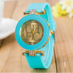 Deseo popular de silicona <span class=keywords><strong>CHHC</strong></span> de moda y minimalista con incrustaciones de diamantes reloj de cuarzo ultrafino reloj de mujer de moda de color caramelo - Product Image 5