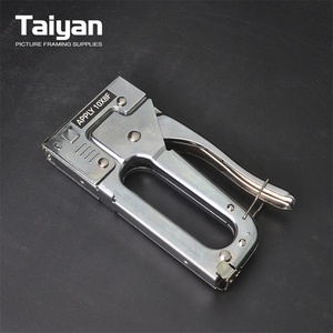 <span class=keywords><strong>Pistola</strong></span> <span class=keywords><strong>de</strong></span> grapas manual TS-D15 <span class=keywords><strong>de</strong></span> 4-8 mm, herramienta <span class=keywords><strong>de</strong></span> fijación manual <span class=keywords><strong>de</strong></span> alta calidad, <span class=keywords><strong>pistola</strong></span> <span class=keywords><strong>de</strong></span> <span class=keywords><strong>clavos</strong></span> para trabajar la madera, marcos <span class=keywords><strong>de</strong></span> fotos y reparación <span class=keywords><strong>de</strong></span> muebles - Product Image 2