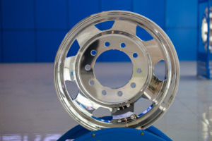 ขอบล้ออลูมิเนียมหล่อสีเขียว22.5x8.25รูสี่เหลี่ยมคางหมูใหม่สำหรับ11R22.5ยาง - Product Image 3