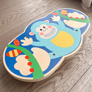 Planche d'équilibre en bois pour enfants, jouet d'entraînement sensoriel pour bébés, usage intérieur, vente en gros, jeux d'équilibre et d'éveil - Product Image 3