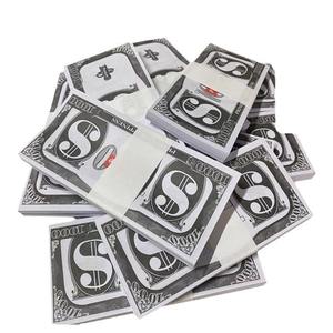 Pistola de Papel Dorada con Logotipo Personalizado, Recubrimiento por Pulverización para Eventos Diwali - Product Image 1