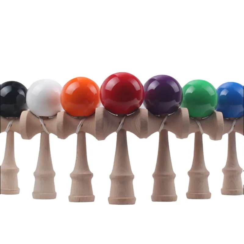 Kendama Hersteller Kendama Buche Holz Spielzeug Gesicht Holz Kendama Spielzeug Pro Modell Gummi Farbe Ball mit Extra String Stärkt