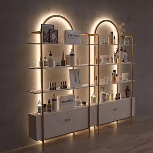 Vitrine de présentation de produits de beauté professionnelle, présentoir sur pied doré pour boutique de cosmétiques, présentoir de cosmétiques à LED - Product Image 3
