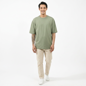 เสื้อยืดลายกราฟิกแบบทำเก่า ล้างสีแบบแอซิด สำหรับผู้ชาย ไซส์พลัส สีดำ พิมพ์ลายดิจิทัล - Product Image 1