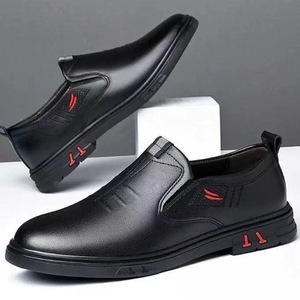 Mocassins en cuir pour hommes à bout pointu, antidérapants, avec semelle en caoutchouc, chaussures décontractées de printemps pour affaires - Product Image 4