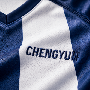<span class=keywords><strong>Maillot</strong></span> <span class=keywords><strong>de</strong></span> football rayé moderne <span class=keywords><strong>personnalisé</strong></span> avec tissu haute performance pour les académies <span class=keywords><strong>de</strong></span> jeunes - Product Image 4
