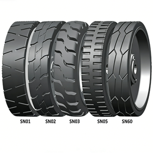 Serie di pneumatici solidi per piattaforme a forbice Premium SN01-SN60 |   Struttura di collegamento a raggi in gomma |   Pneumatico per Piattaforma Aerea - Product Image 1