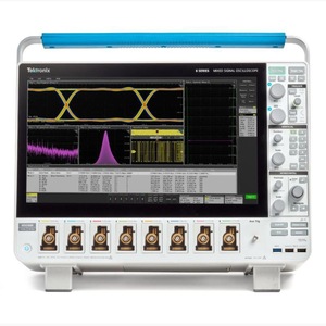 Oscilloscope numérique Tektronix MSO66B 4 canaux, bande passante 1 GHz, design portable, usage professionnel - Product Image 3