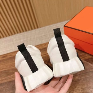 Original-quality Luxury Designer <b>Sneakers</b> Brands Customizable Logo Casual Walking Shoes Cow <b>Leather</b> Upper Genuine <b>Leather</b> - Product Image 3