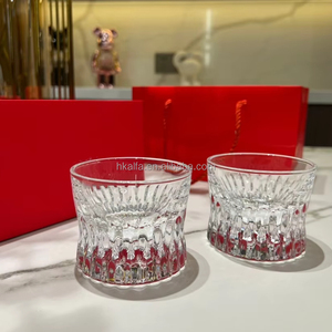 Vasos de Whisky de Cristal de Lujo Personalizados de Alta Calidad con Borde Dorado, Vasos de Whisky Hechos a Mano Sin Plomo con Detalles en Oro - Product Image 1