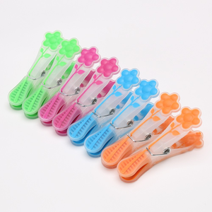 Popular 24pcs Flower TPR Plastic Clothes <strong>Pegs</strong> Wholesale <strong>Pegs</strong> Softgrip Clothes <strong>Pegs</strong> - Product Image 1