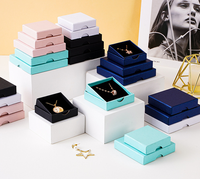 Boîte à bijoux personnalisée IN PACK avec insert en velours, boîte à boucles d'oreilles avec logo personnalisé imprimé, boîte à boucles d'oreilles de luxe pour la présentation de bijoux, cadeau