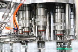 Ligne complète de production de jus de fruits/équipement de fabrication de jus de pomme/<span class=keywords><strong>prix</strong></span> de la <span class=keywords><strong>machine</strong></span> de remplissage de jus - Product Image 5