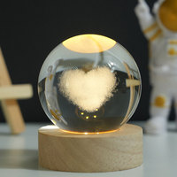 Lampe boule de cristal 3D personnalisée avec base en bois LED Veilleuse