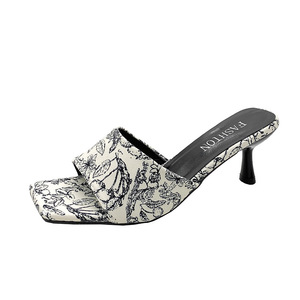 Sandales et pantoufles à bout carré pour femmes grandes tailles, style Guofeng, pour l'été, nouvelle collection - word916 - Product Image 5