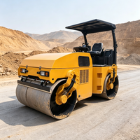 Compacteur vibrant léger de 6 tonnes et 37 kW pour le compactage de la terre sur les chantiers résidentiels et les projets d'aménagement paysager