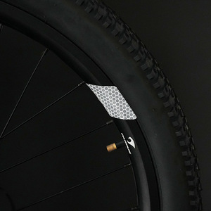 Autocollants réfléchissants 3M pour roues de vélo, blanc argenté, 6 pièces, jeu de roues de sécurité pour la conduite nocturne - Product Image 1