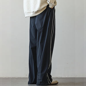 Pantaloni sportivi larghi e alla moda da uomo pantaloni sportivi larghi e Casual in Nylon pantaloni larghi e alla moda autunnali da uomo - Product Image 3