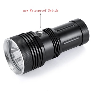Chuyên nghiệp mới ngoài trời 3x XHP70 dẫn đèn pin không thấm nước 20m Độ sâu lặn ngọn đuốc <span class=keywords><strong>4x18650</strong></span> pin IP68 đánh giá Hợp kim nhôm - Product Image 3