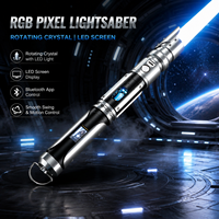 Sabre laser OEM avec chambre à cristal rotative, écran LED, poignée métallique, mouvement fluide, épée laser de duel lourde, vente en gros