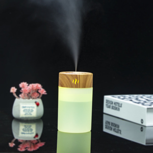 Bình Tạo Độ Ẩm Không Khí Mini USB 225Ml Bán Chạy Nhất Máy Tạo Ẩm Không Khí Nhiều Màu Sắc Cầm Tay Cho Phòng Ngủ Xe Hơi Gia Đình - Product Image 3