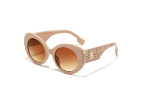 Lunettes de soleil de marque célèbre pour femmes Pare-soleil surdimensionnés à la mode Lunettes de soleil avec logo personnalisé - Product Image 4