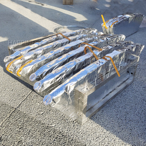 Support professionnel en acier inoxydable à une rangée, 1,5 pouce, 13 emplacements - Product Image 5