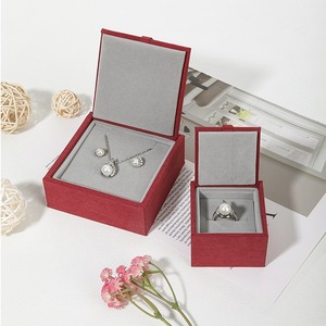 Luxury Jewelry Box Packaging Green Custom Necklace <b>Set</b> Gift Box for Fine Jewelry - Product Image 3