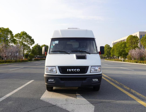 Naveco 4x2 Petit <span class=keywords><strong>véhicule</strong></span> <span class=keywords><strong>frigorifique</strong></span> 5 tonnes, camion <span class=keywords><strong>frigorifique</strong></span> <span class=keywords><strong>léger</strong></span> de type caisse, utilisé pour le transport de viande et de fruits de mer - Product Image 2